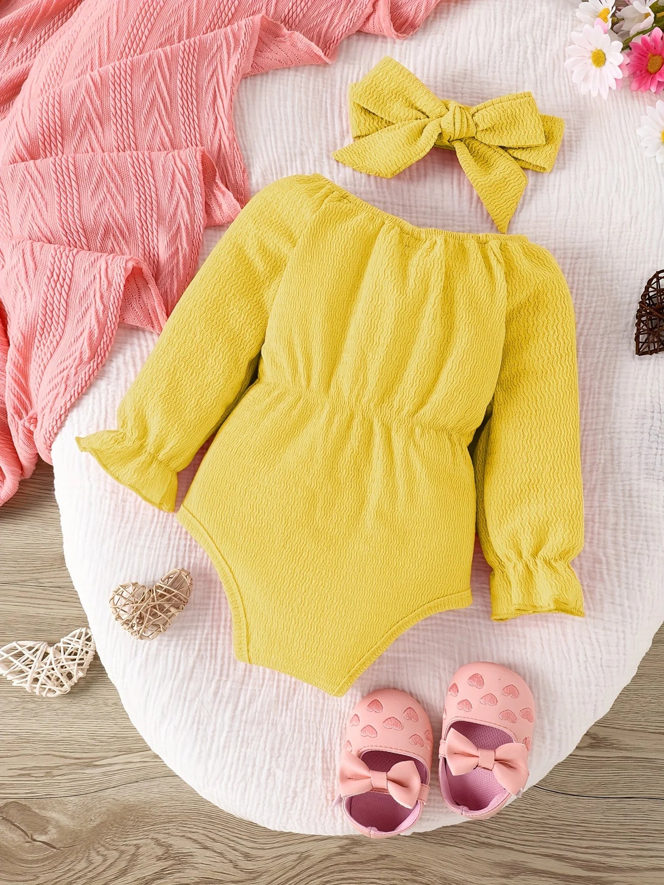 2pieces-Baby Spring and Autumn Cute Fashion Sweet Foreign Style Bow Pink Long Sleeve Onesie + Kerchief Baby Two-piece Set
